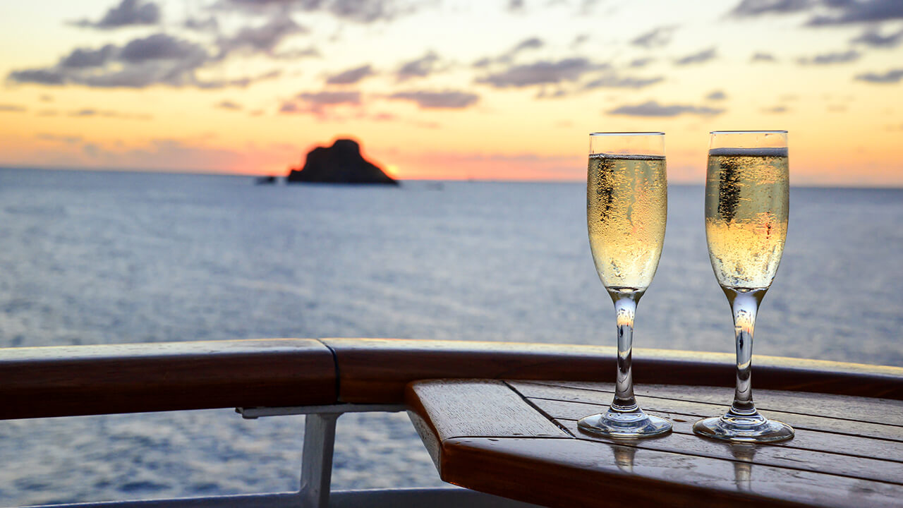 Sunset & champagne onboard SeaDream