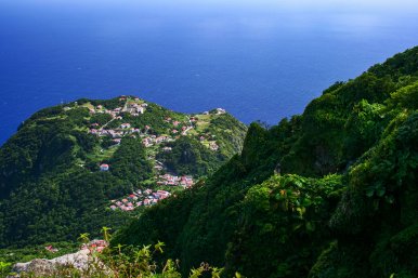 7-Day  Luxury Voyage from Philipsburg to Bridgetown, Barbados: St. Barths & Caribbean Gems
