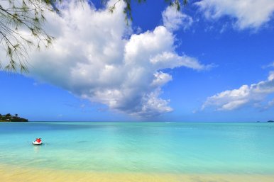 7-Day  Luxury Cruise from Bridgetown, Barbados to Bridgetown, Barbados: The Glorious Grenadines