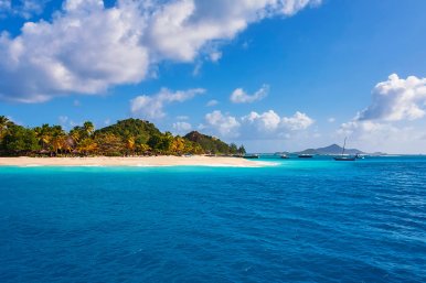 10-Day  Luxury Voyage from Bridgetown, Barbados to Bridgetown, Barbados: Best of the Secluded Caribbean