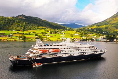 7-Day  Luxury Voyage from Oslo to Bergen: Yachting the Norwegian Fjords